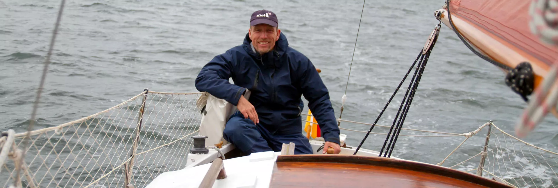 arwed-gron-der-skipper-1920x648